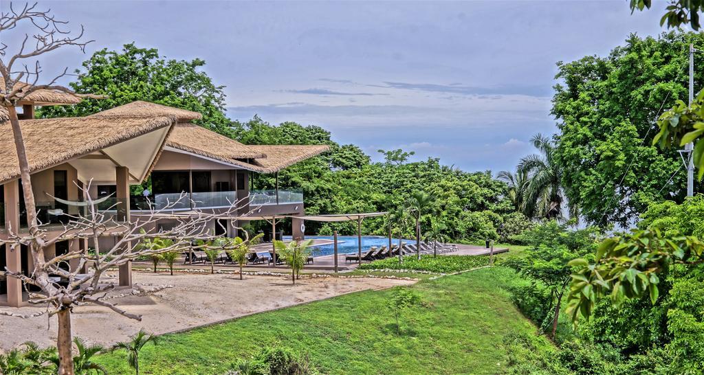 Nammbu Beach Front Bungalows ซามารา ภายนอก รูปภาพ
