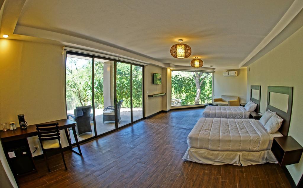Nammbu Beach Front Bungalows ซามารา ภายนอก รูปภาพ