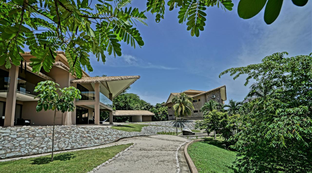 Nammbu Beach Front Bungalows ซามารา ภายนอก รูปภาพ